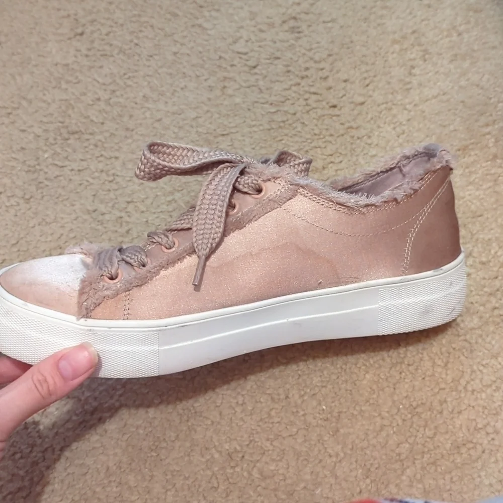 Steve Madden Greyla Satin Pink Platform Sneakers Size 7.5